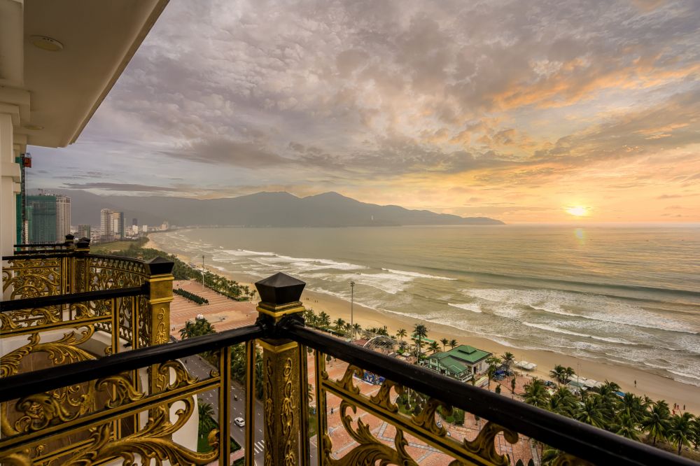 Paracel Beach Hotel 4*