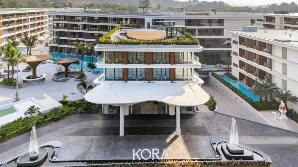 Kora Beach Resort Phuket 5*