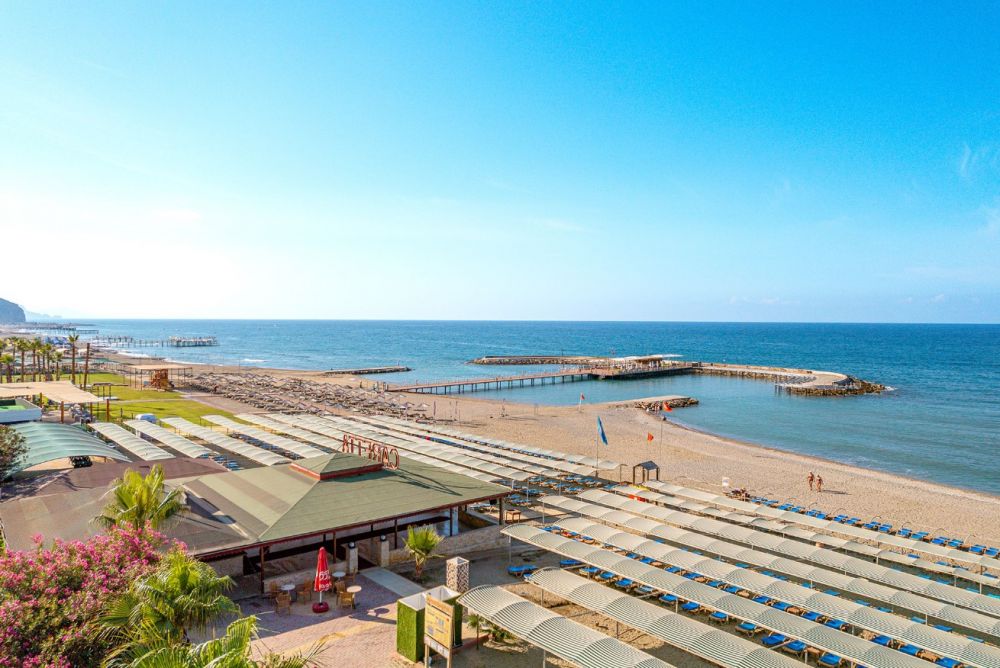 Caretta Beach Hotel 4*