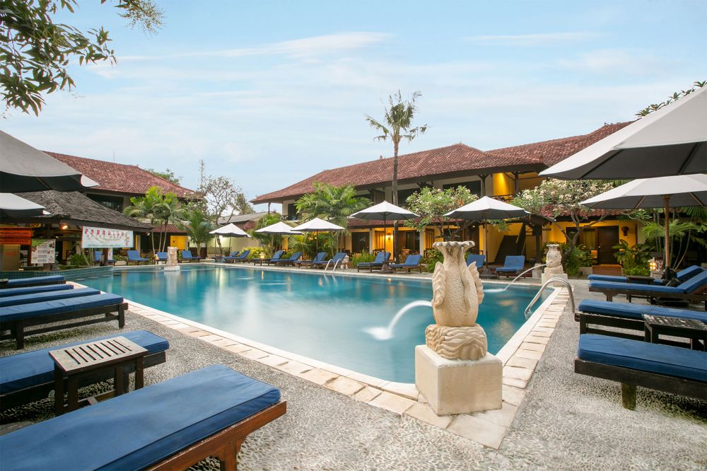 Legian Paradiso Hotel 3*