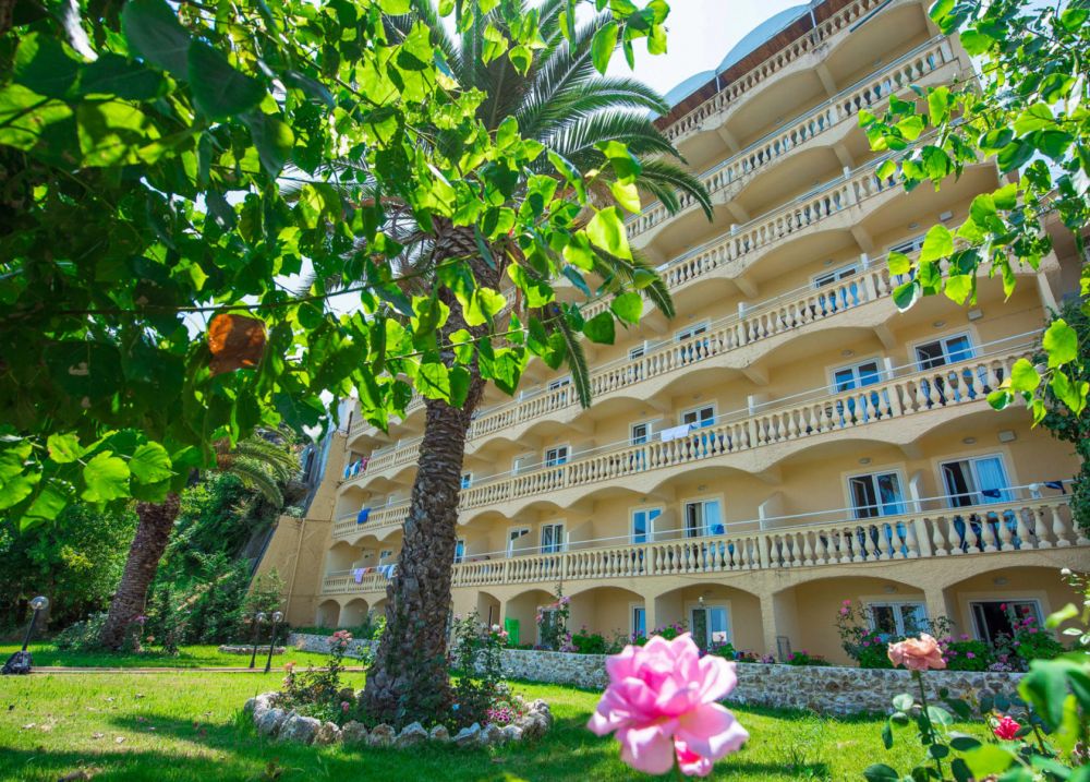 Pontikonisi Hotel & Suites 3*