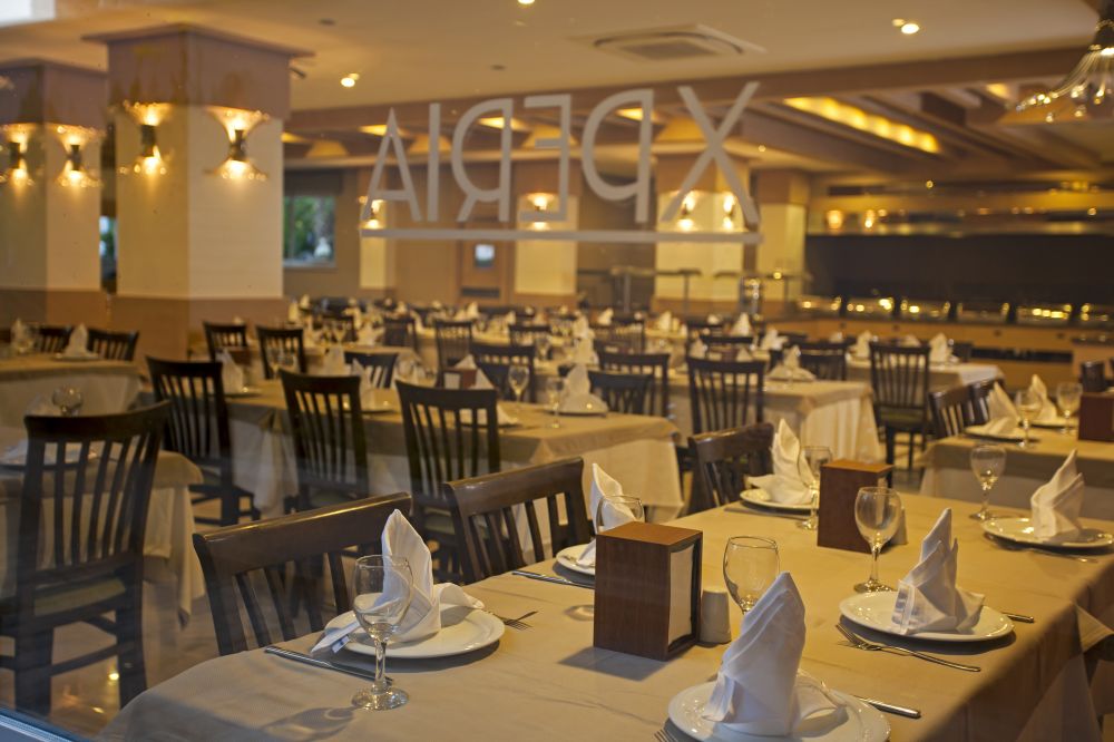 Xperia Saray Beach 4*