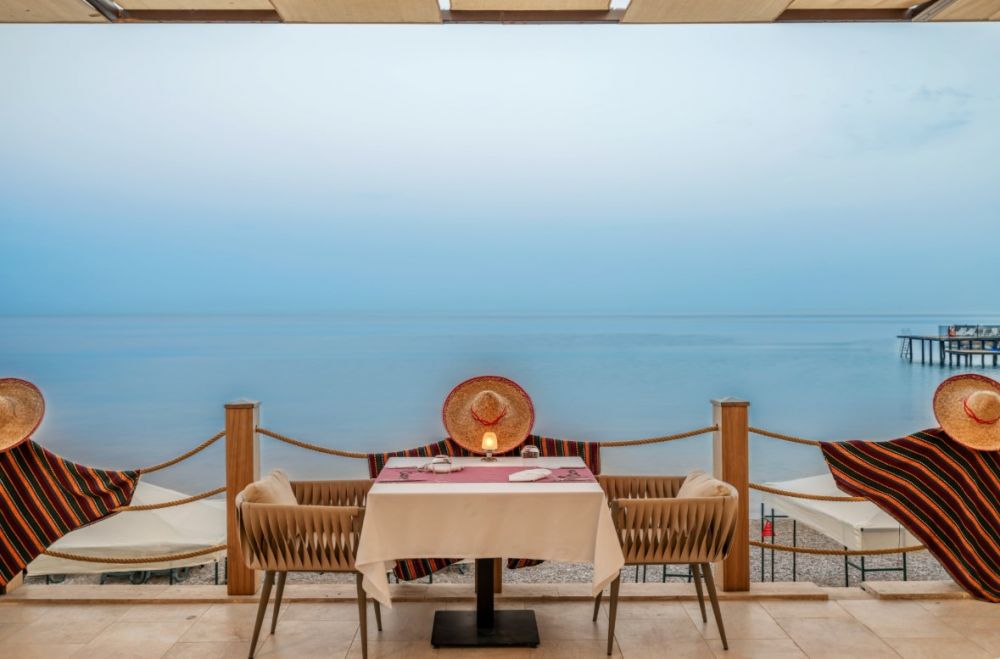 Rixos Sungate 5*