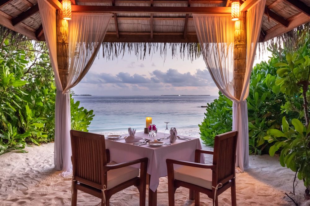 Reethi Faru Resort 4*