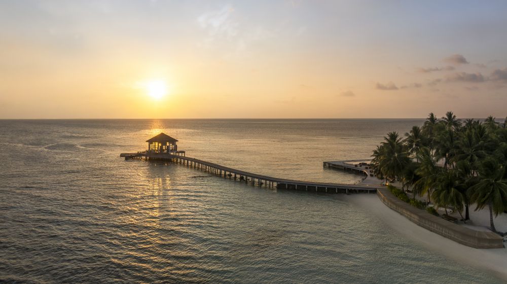 The Halcyon Private Isles Maldives, Autograph Collection (ex. Raffles Maldives Meradhoo) 5*