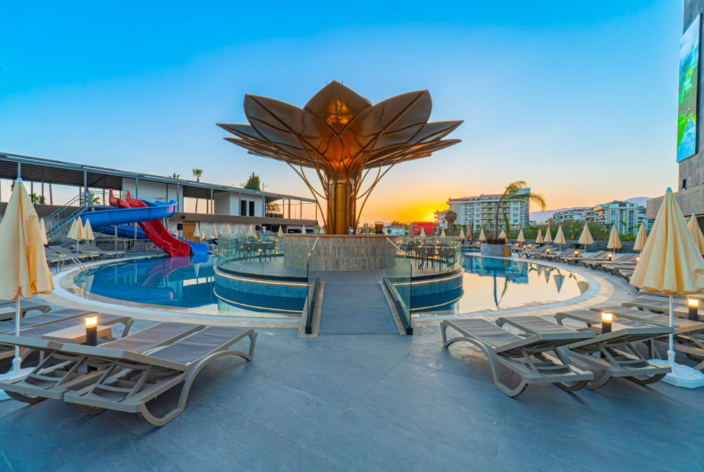 World Star Beach Resort & Spa 5*
