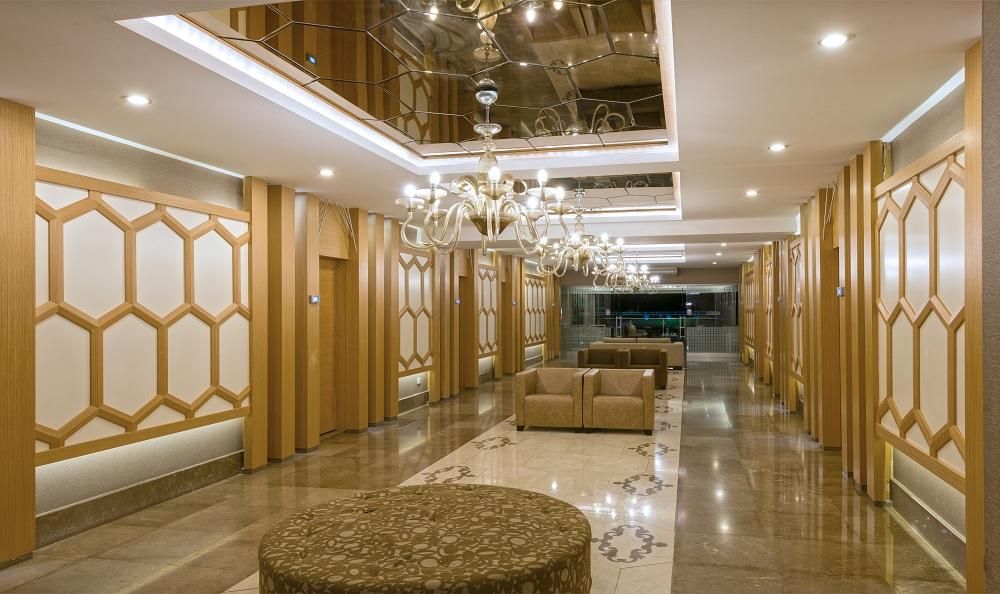 Xperia Saray Beach 4*