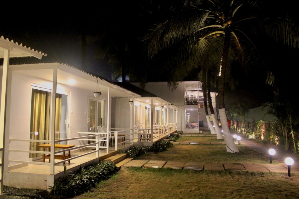 Arabian Sea Beach Resort 3*