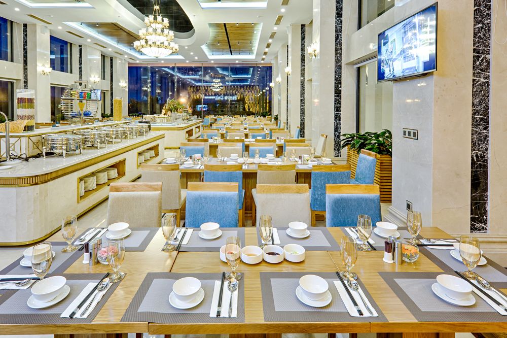 Paris Deli Hotel 4*