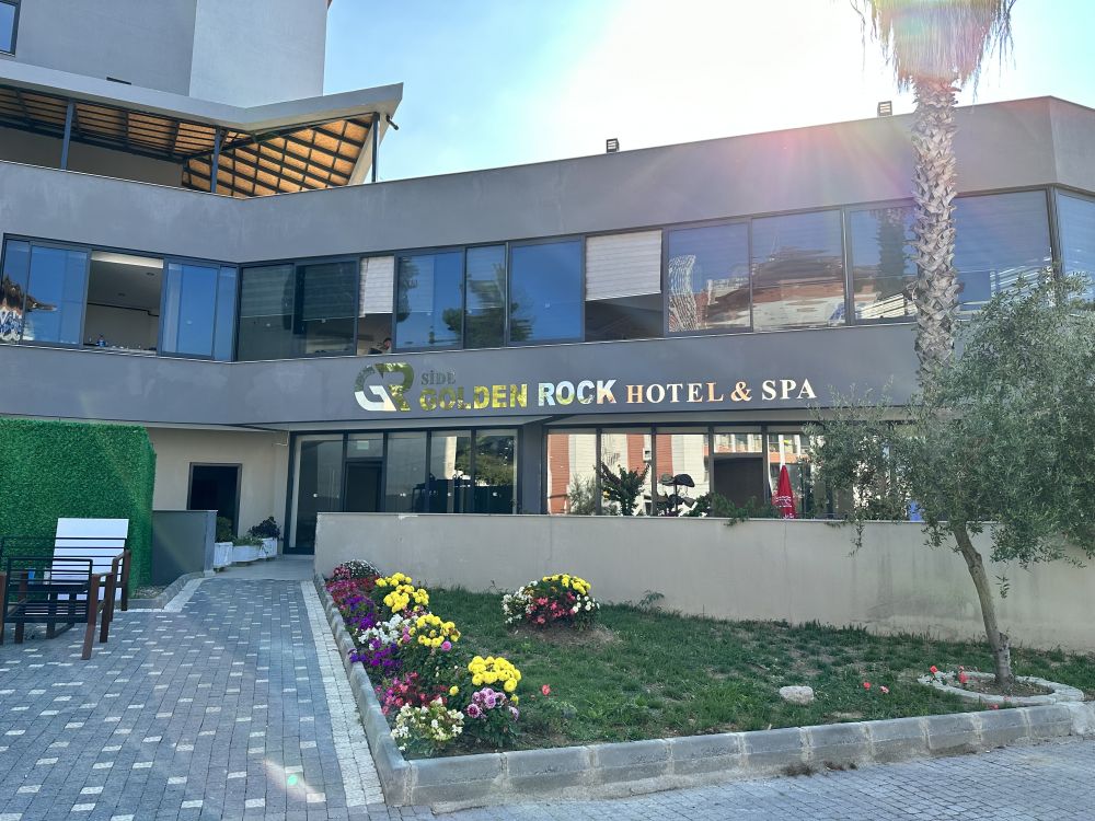 Side Golden Rock Hotel +16 Adult 4*