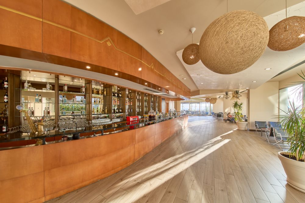 La Blanche Island 5*