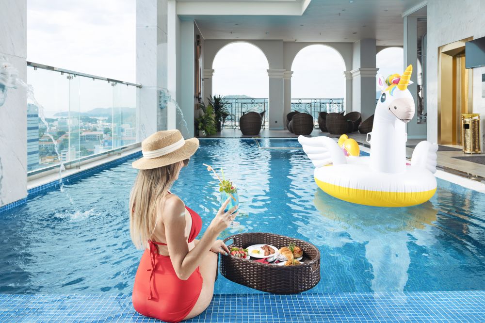 Avari Hotel 4*