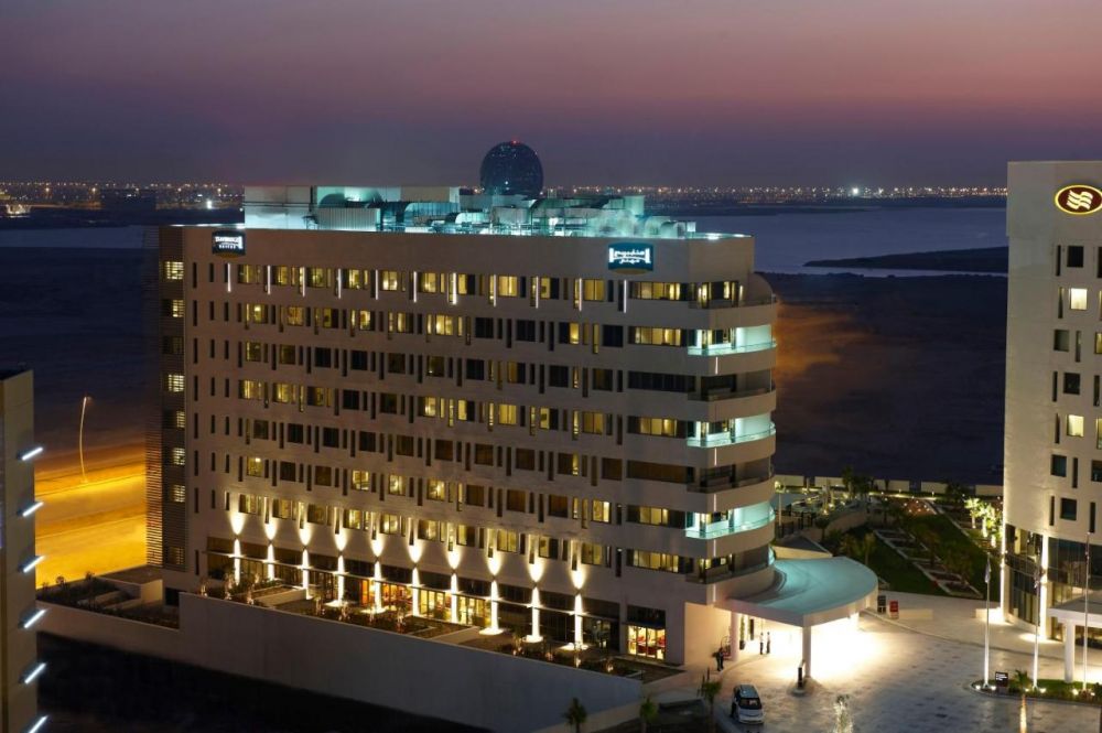Staybridge Suites Abu Dhabi Yas Island 4*