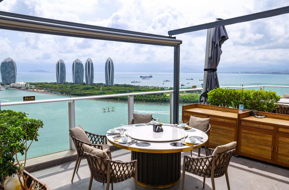 Tiancheng Central Coast Seaview Hotel Sanya 5*