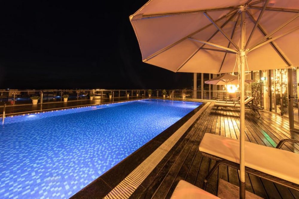 Serene Beach Hotel Danang 4*