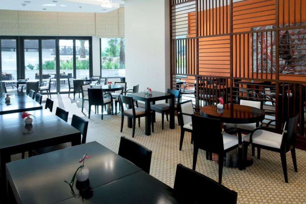 Staybridge Suites Abu Dhabi Yas Island 4*