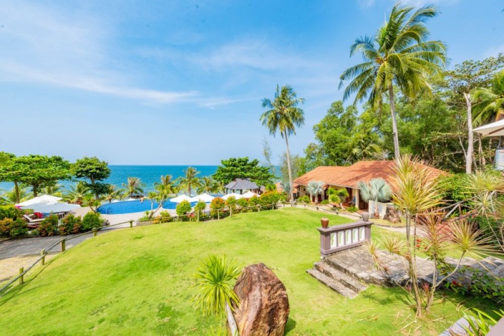 Phu Quoc Eco Beach Resort 4*