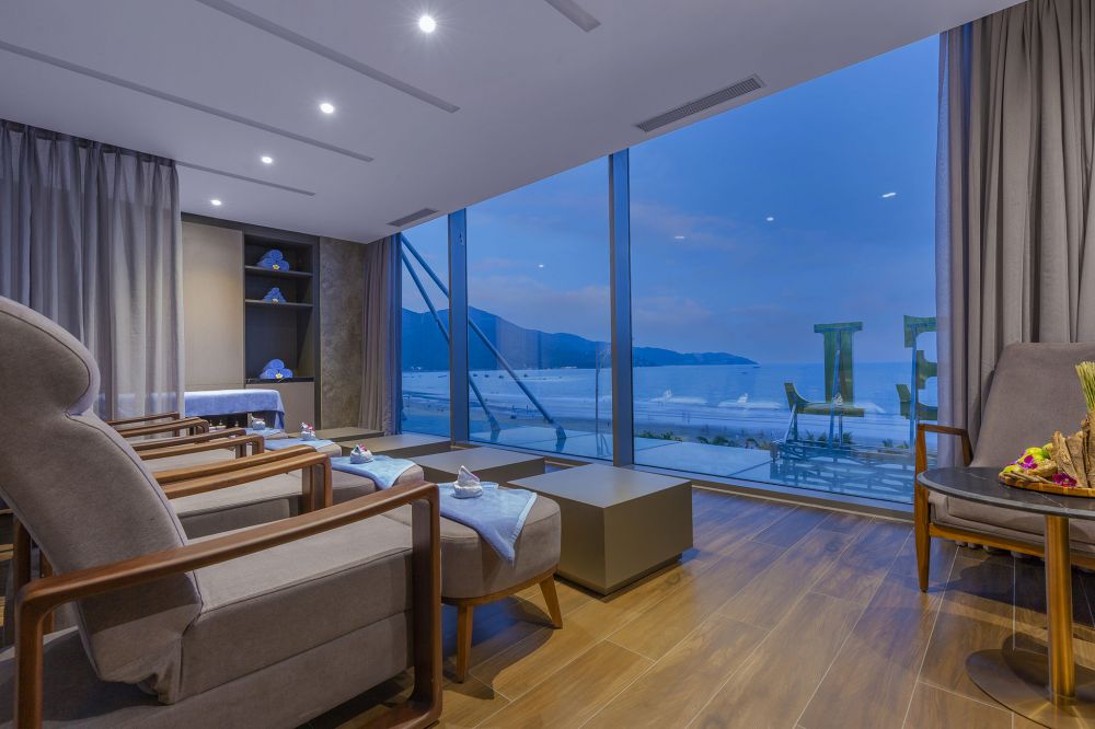 Le Sands Oceanfront Da Nang 4*