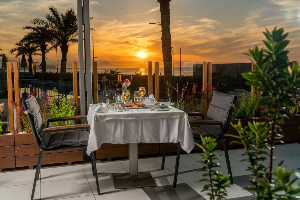Pearl Beach 4*