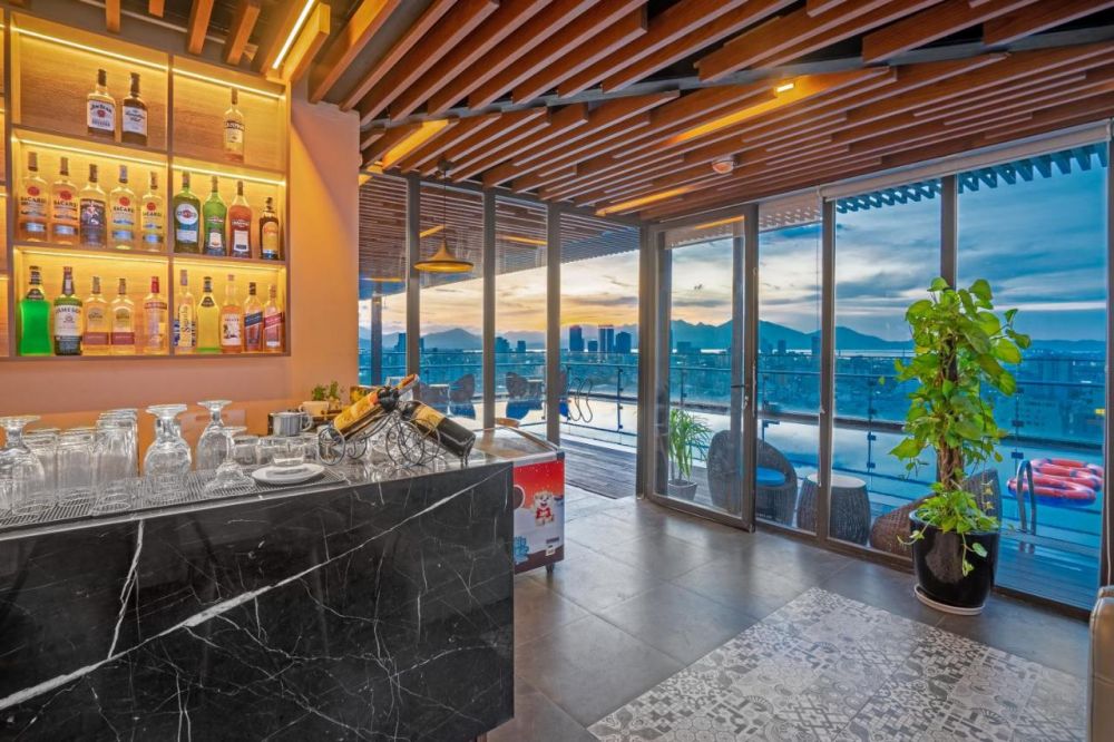 Pavilion Hotel Da Nang 4*