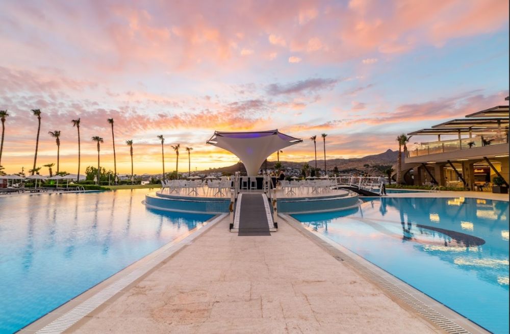Kefaluka Resort 5*