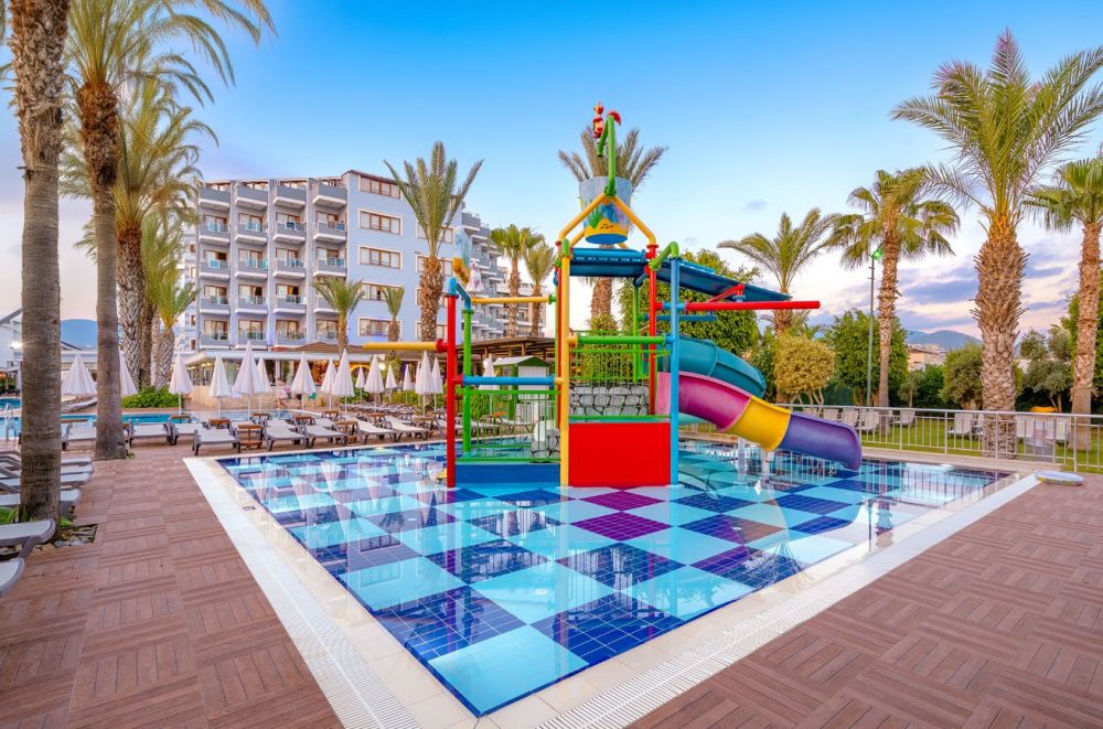 Caretta Beach Hotel 4*