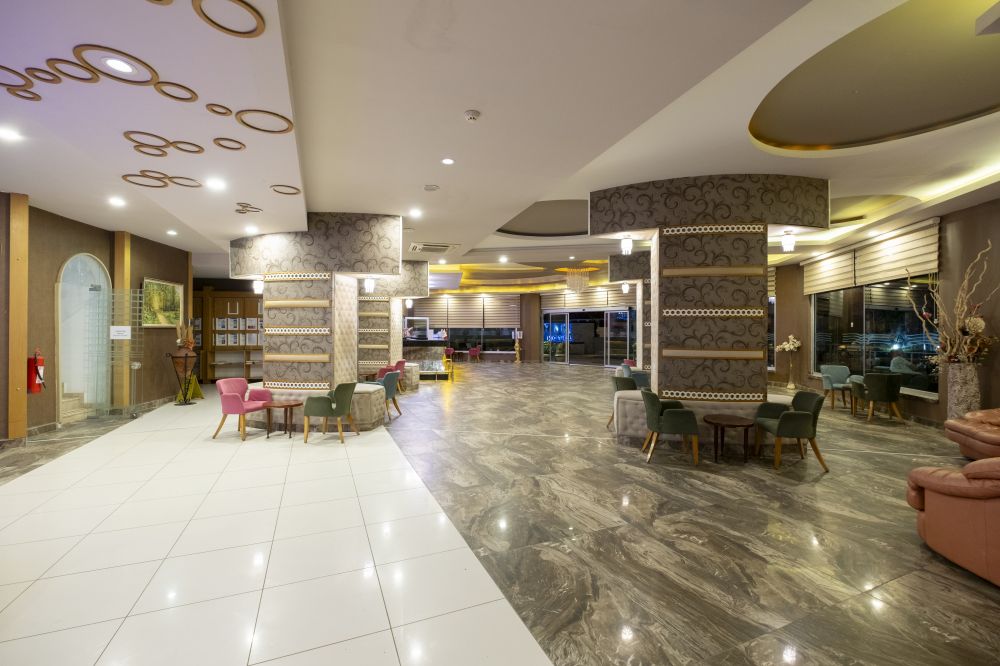 Asrin Beach Hotel 4*