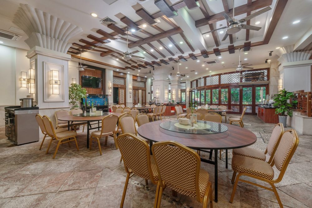 Sanya Huayuan Hot Spring Seaview 4*