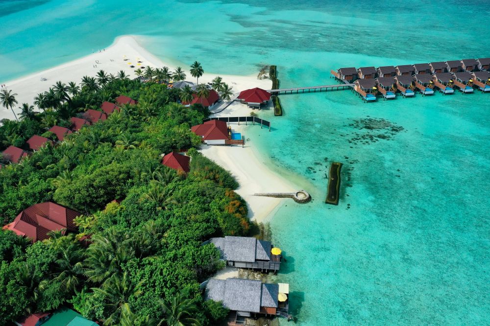 Dhigufaru Island Resort 5*