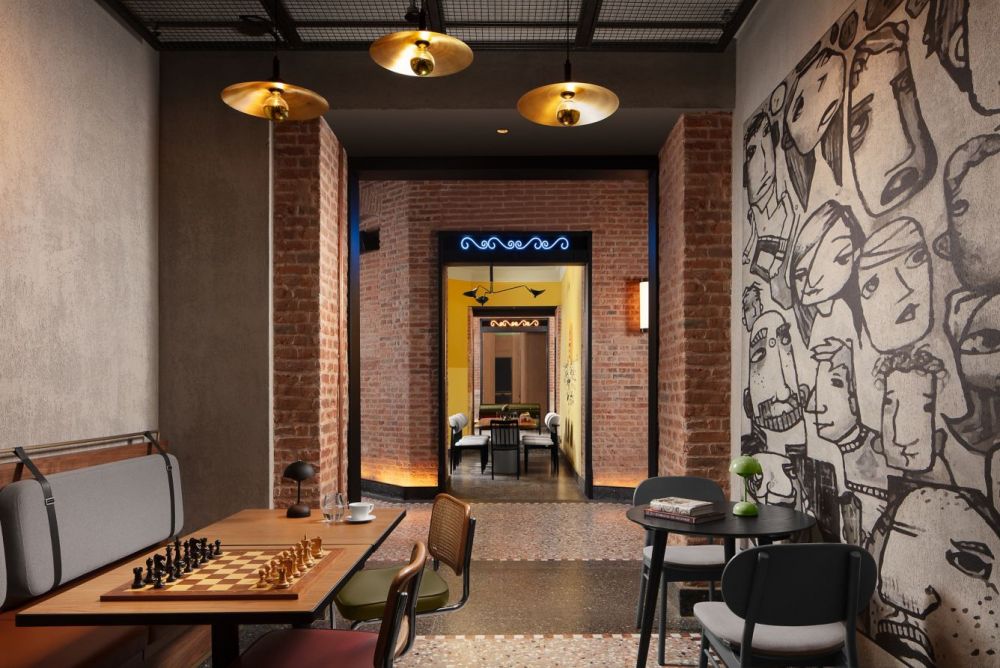 Moxy Istanbul Beyoglu 5*