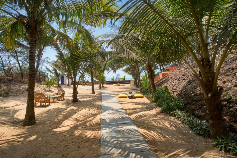 Mandrem Beach Resort (ex. Regenta Place Mandrem Beach Resort) 3*
