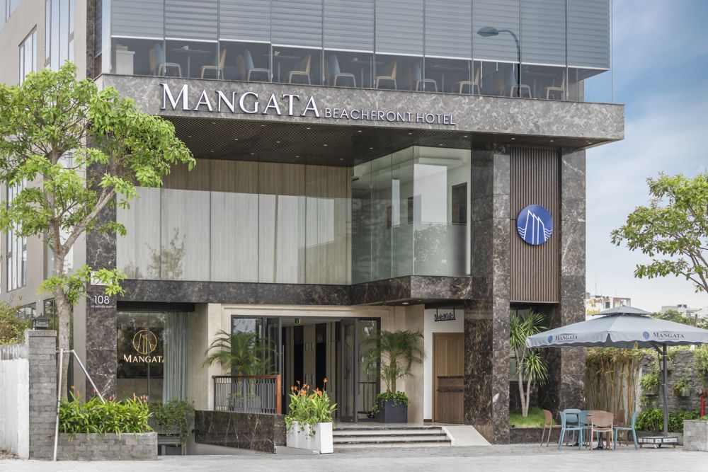 Mangata Beachfront Hotel 4*