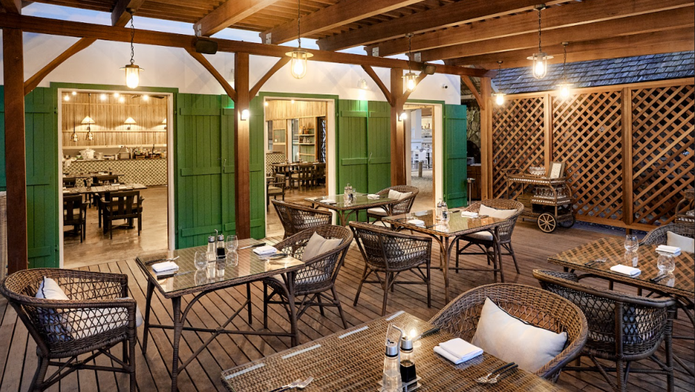 The Ravenala Attitude 4*