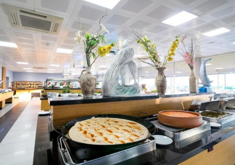 Royal Beach Club Hotel 4*