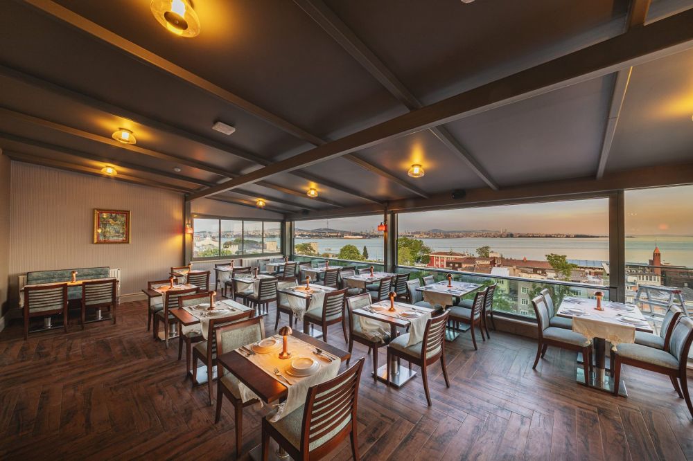 Triton Hotel Istanbul 4*