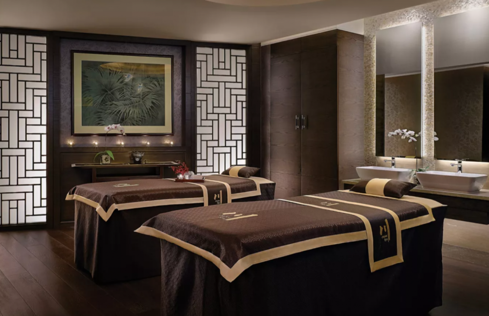 Langham Place Guangzhou 5*
