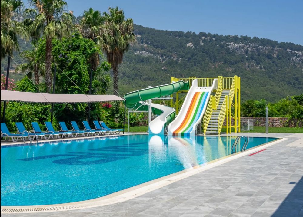 Aura Resort Hotel Spa +12 Adult 4*