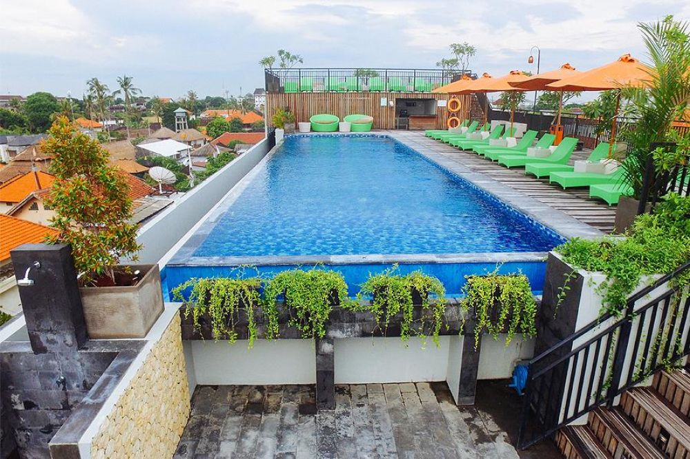 Zest Hotel Legian 3*