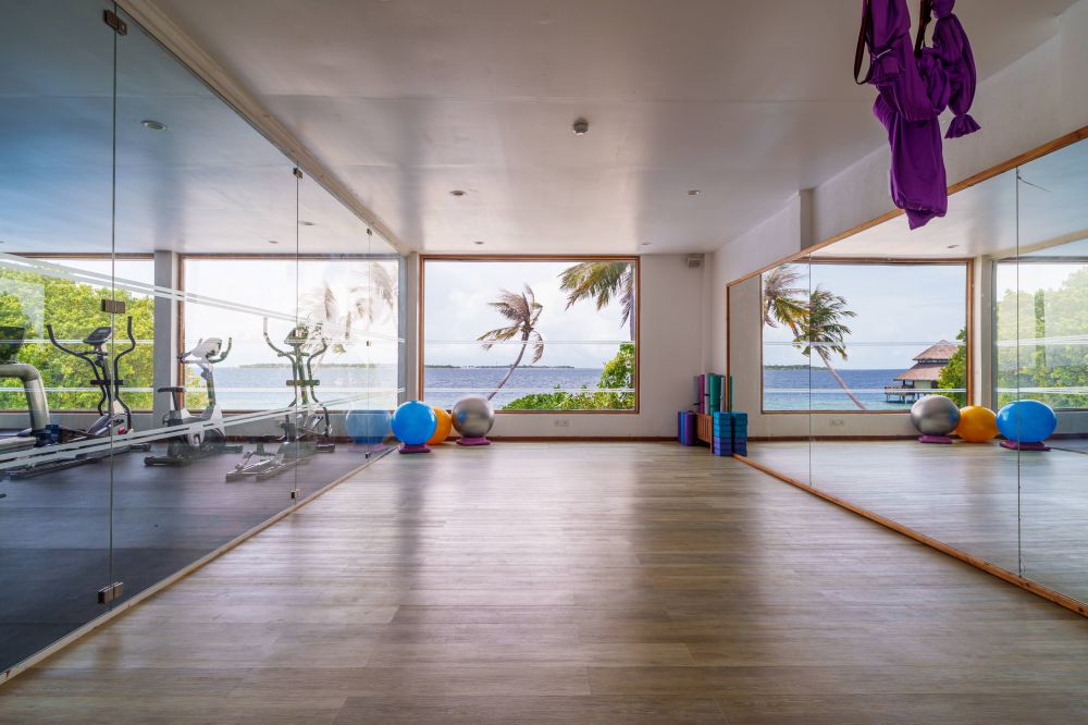 Reethi Faru Resort 4*