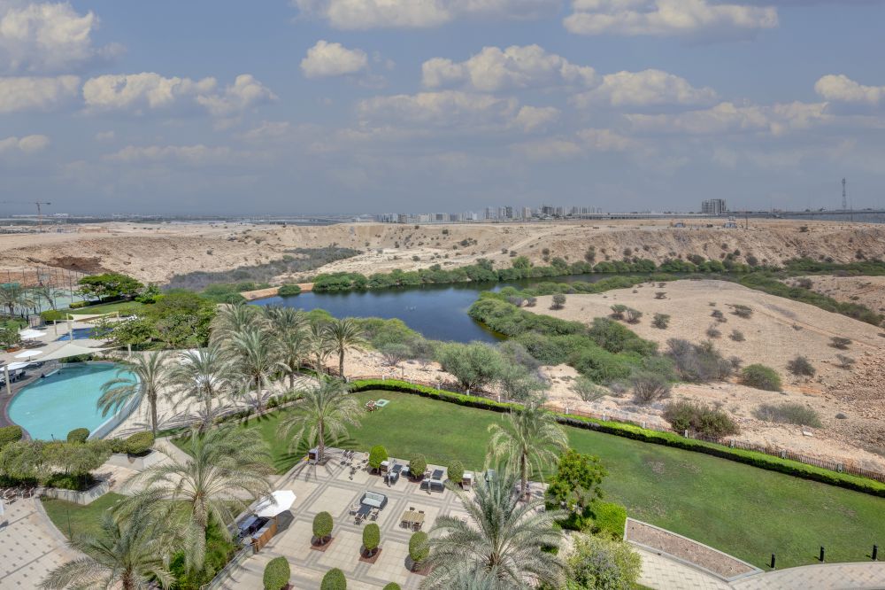 Crowne Plaza Muscat Ocec 4*
