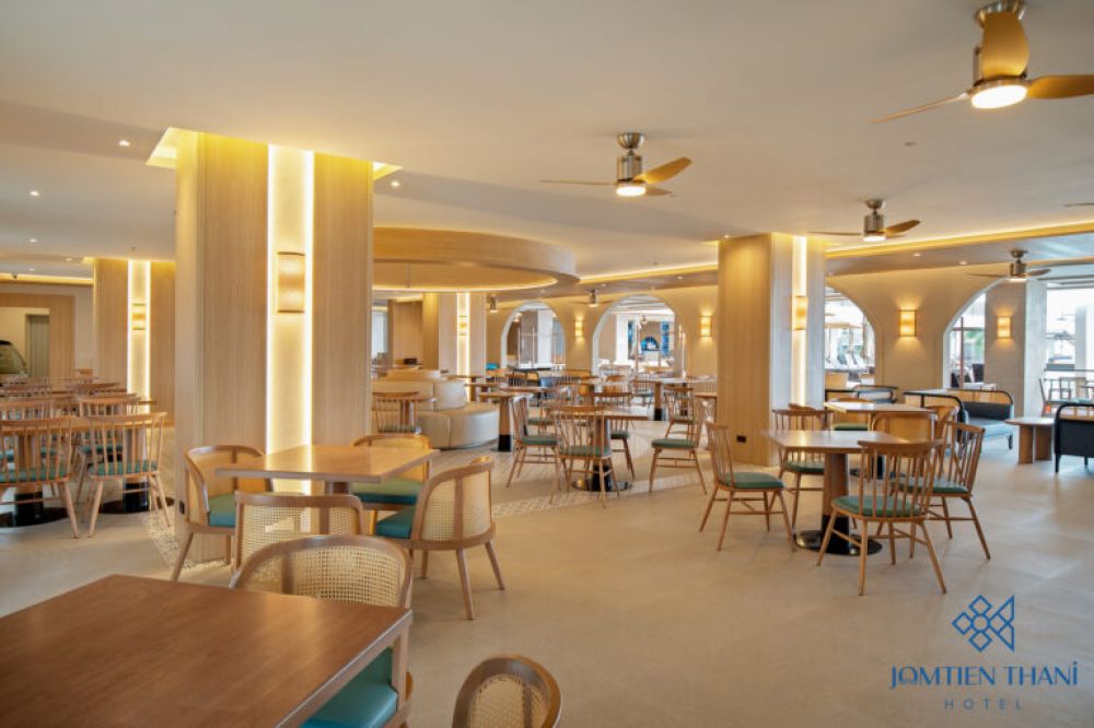 Jomtien Thani Hotel 4*