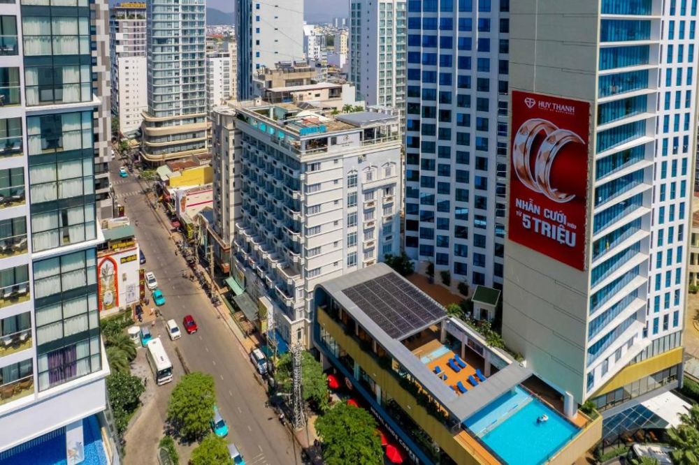 Rembrandt Hotel Nha Trang 3*