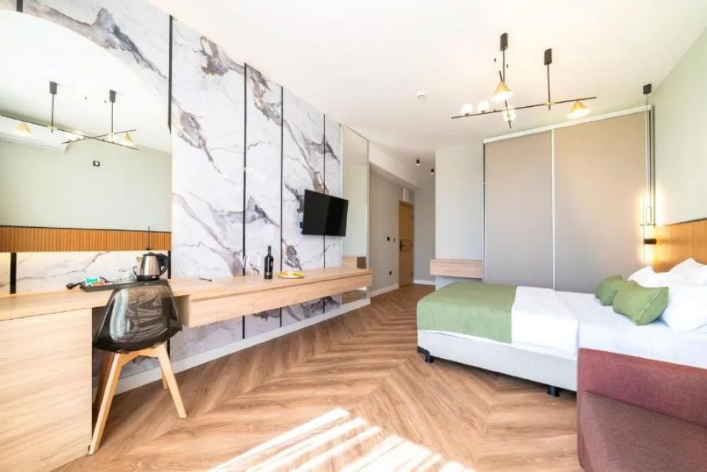 Family Room (Block B), Millennium 4*