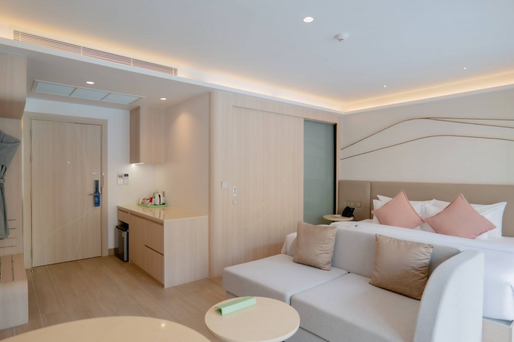 Grand Deluxe Pool Plus (Building 2), Wyndham Garden Naithon Phuket 5*