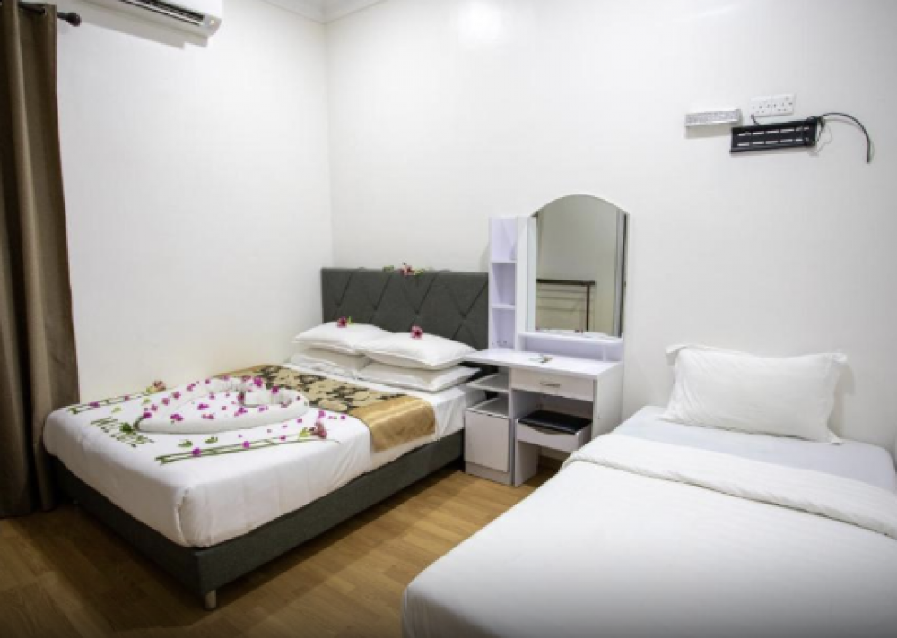 Super Deluxe, iHaven Thulusdhoo 