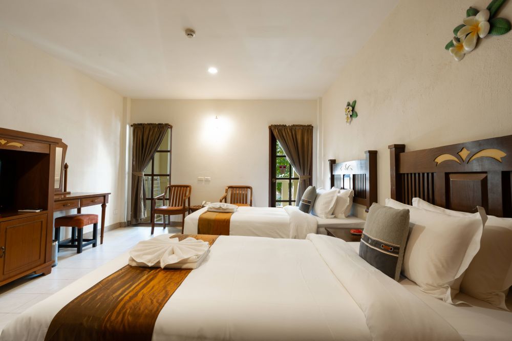 Superior Room, Phuket Leelavadee Hua Ting Resort (ex. Hua Ting Holiday Phuket) 4*