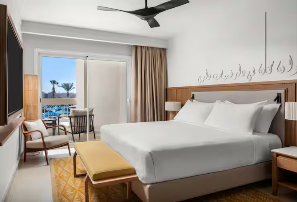 Beachside Romantic Suite With Pool & Sea View, Doubletree By Hilton Sharks Bay (ex. Hilton Sharks Bay) 4*