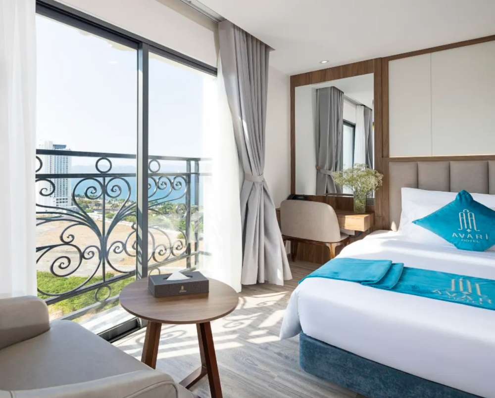 Premier, Avari Hotel 4*