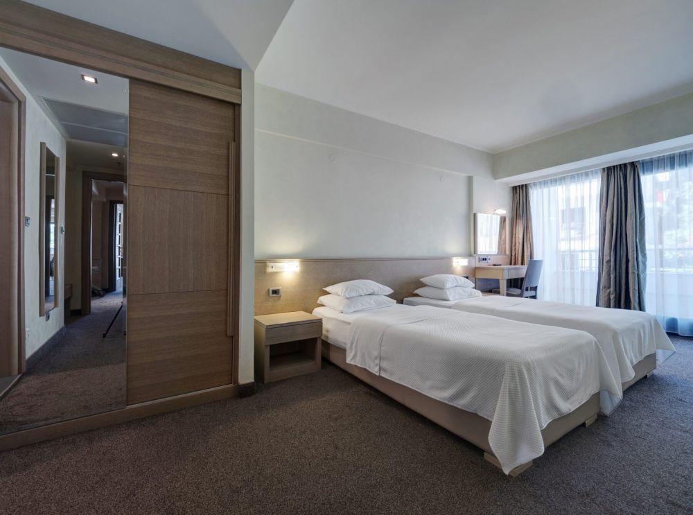 Suite, Monte Casa 4*