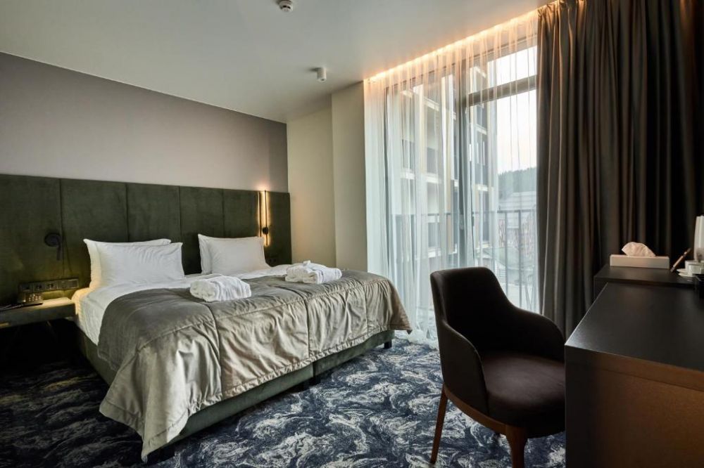 Economy Room, Fomich Residence 